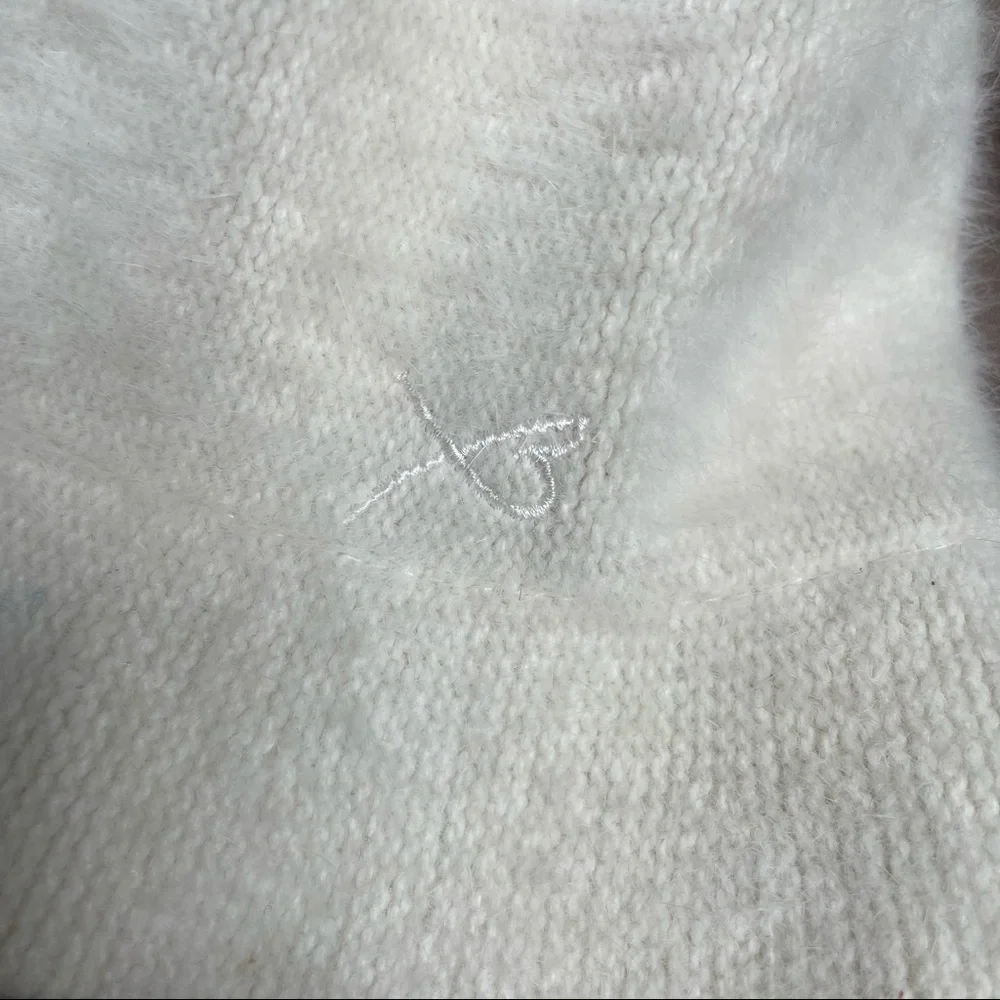 Vintage Betmar New York Angora Blend Off White Fuzzy Bucket Hat Women Y2K - Picture 4 of 9